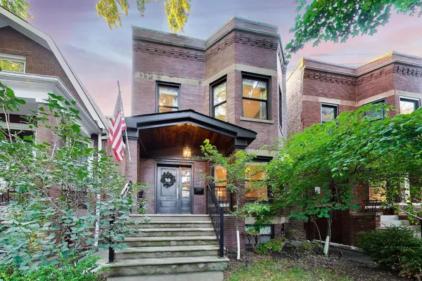 $1,899,900 | 2136 West Waveland Avenue, Chicago, IL 60618