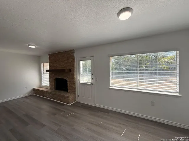 $2,000 | 10310 Little Sugar Creek, Converse, TX 78109