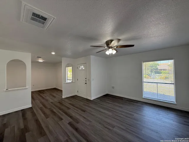 $2,000 | 10310 Little Sugar Creek, Converse, TX 78109