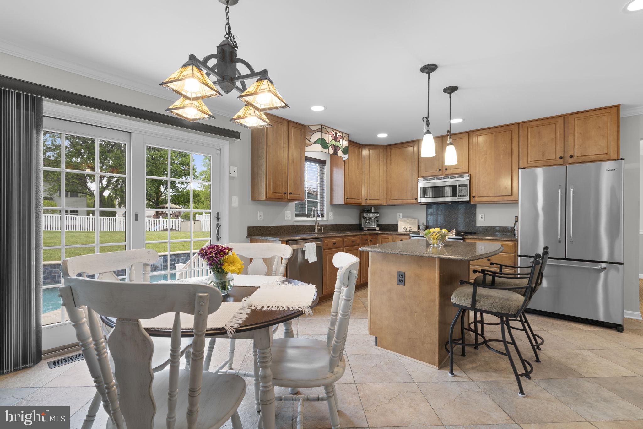 5904 Clear Ridge Road Elkridge, MD 21075 - Photo 4 of 58 Eat-in kitchen
