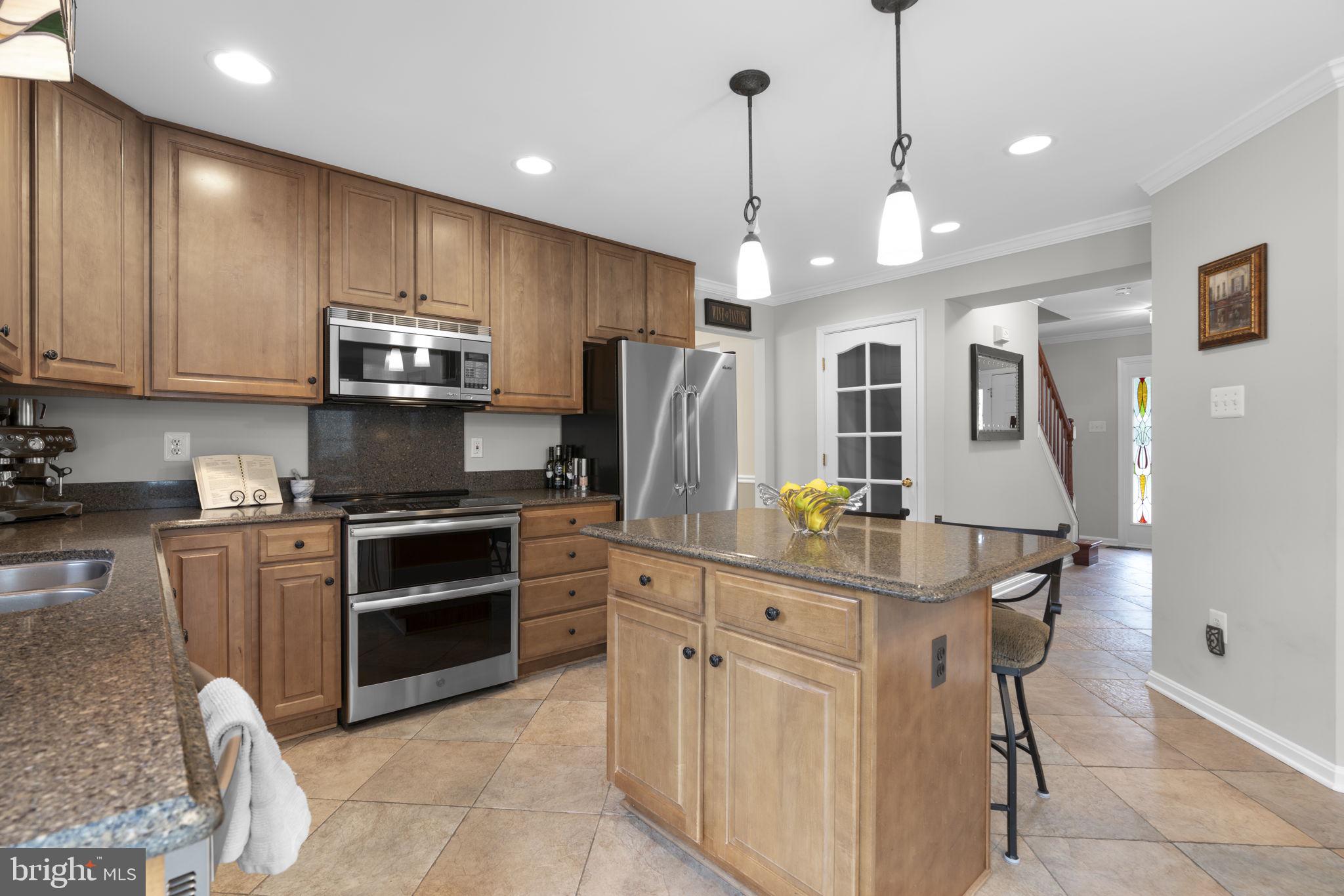 5904 Clear Ridge Road Elkridge, MD 21075 - Photo 8 of 58 Upgraded stainless steel appliances
