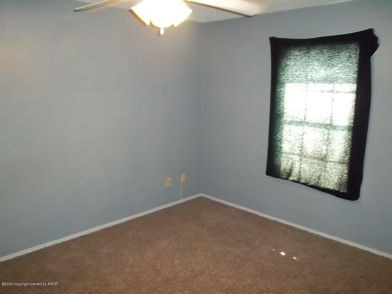 5206 Emory Amarillo, TX 79110 - Photo 6 of 10 04 Bedroom1a