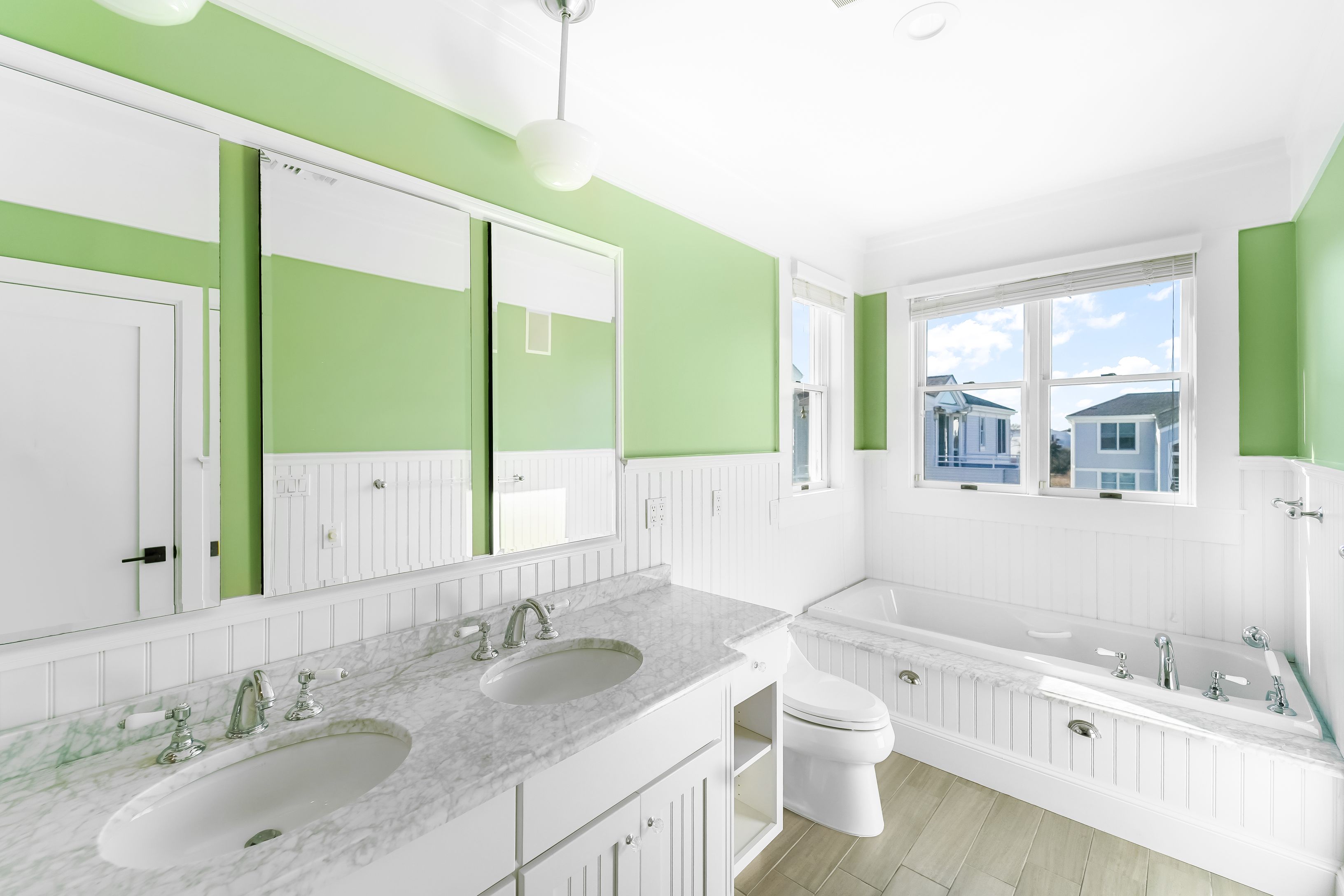 580 Dune Road, Unit 12 Westhampton Beach, NY 11978 - Photo 13 of 22