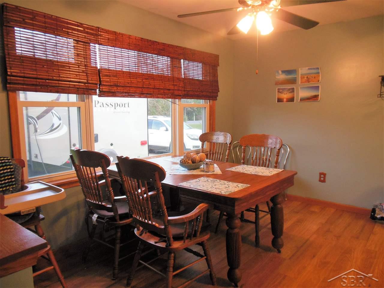 566 South Hemlock Road Hemlock, MI 48626 - Photo 4 of 17 31361891-3.JPG