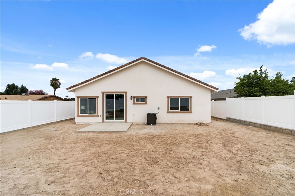 9267 Duncan Avenue Riverside, CA 92503 - Photo 31 of 35