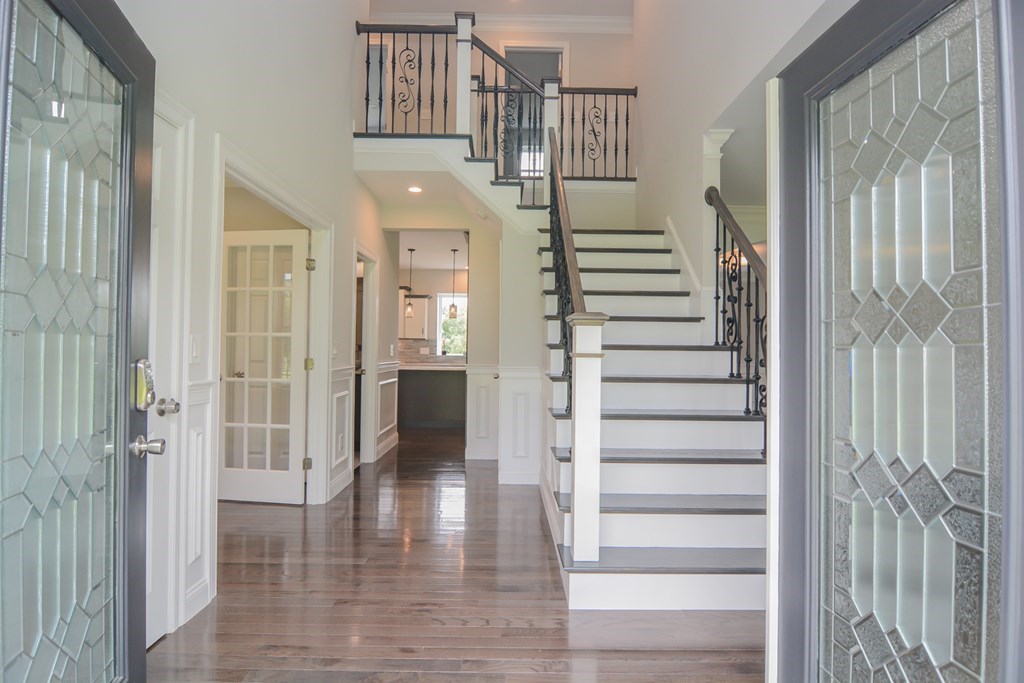 603 R South Street Shrewsbury, MA 01545 - Photo 2 of 28