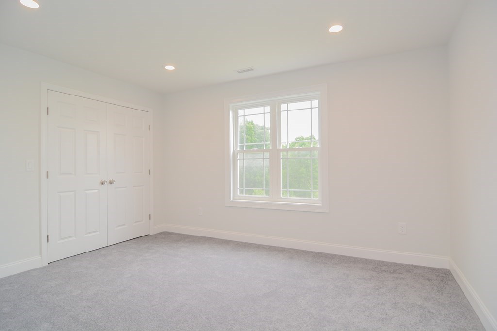 603 R South Street Shrewsbury, MA 01545 - Photo 22 of 28