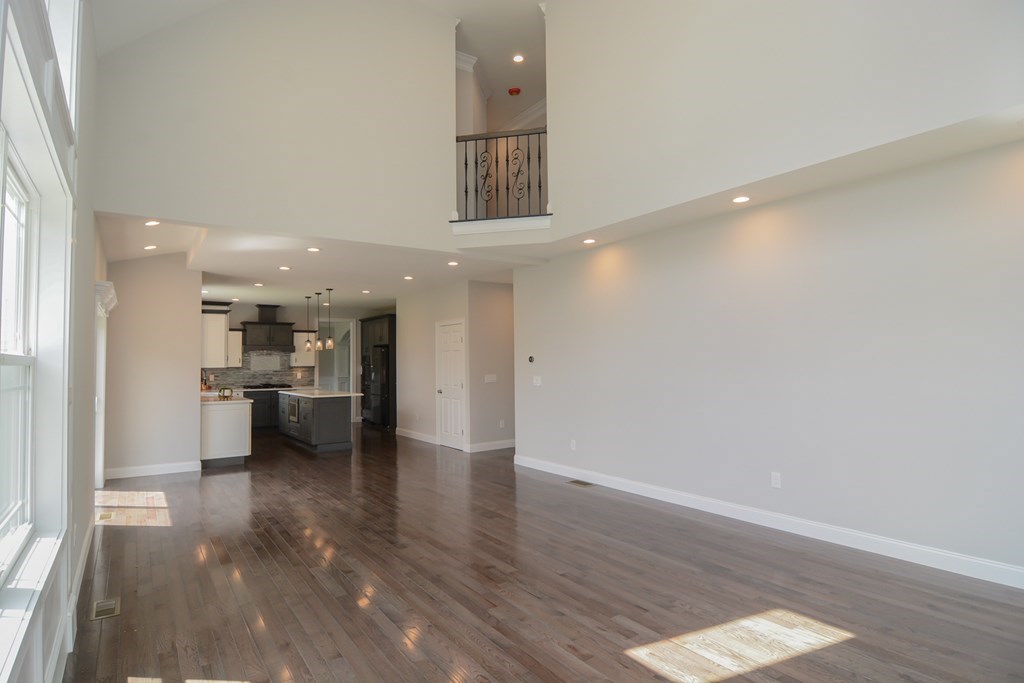 603 R South Street Shrewsbury, MA 01545 - Photo 8 of 28