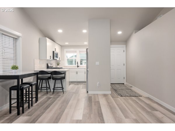 5024 Cedar View Drive Springfield, OR 97478 - Photo 4 of 28