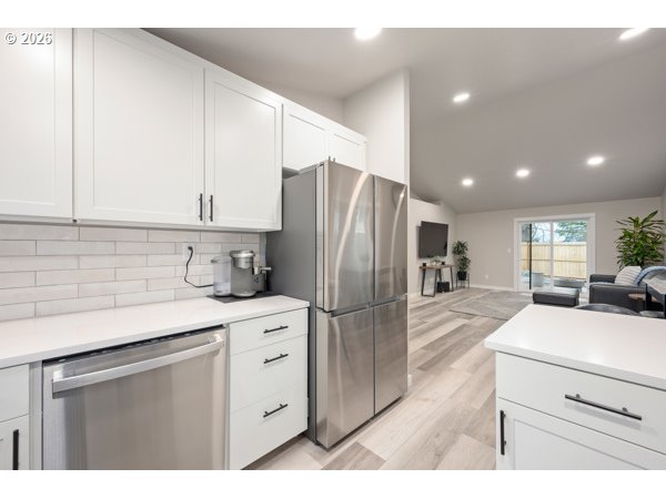 5024 Cedar View Drive Springfield, OR 97478 - Photo 9 of 28