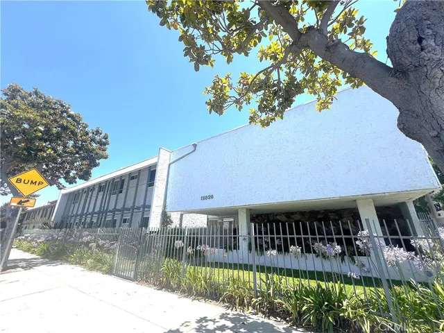 $1,650 | 12926 Doty Avenue, Unit 10, Hawthorne, CA 90250