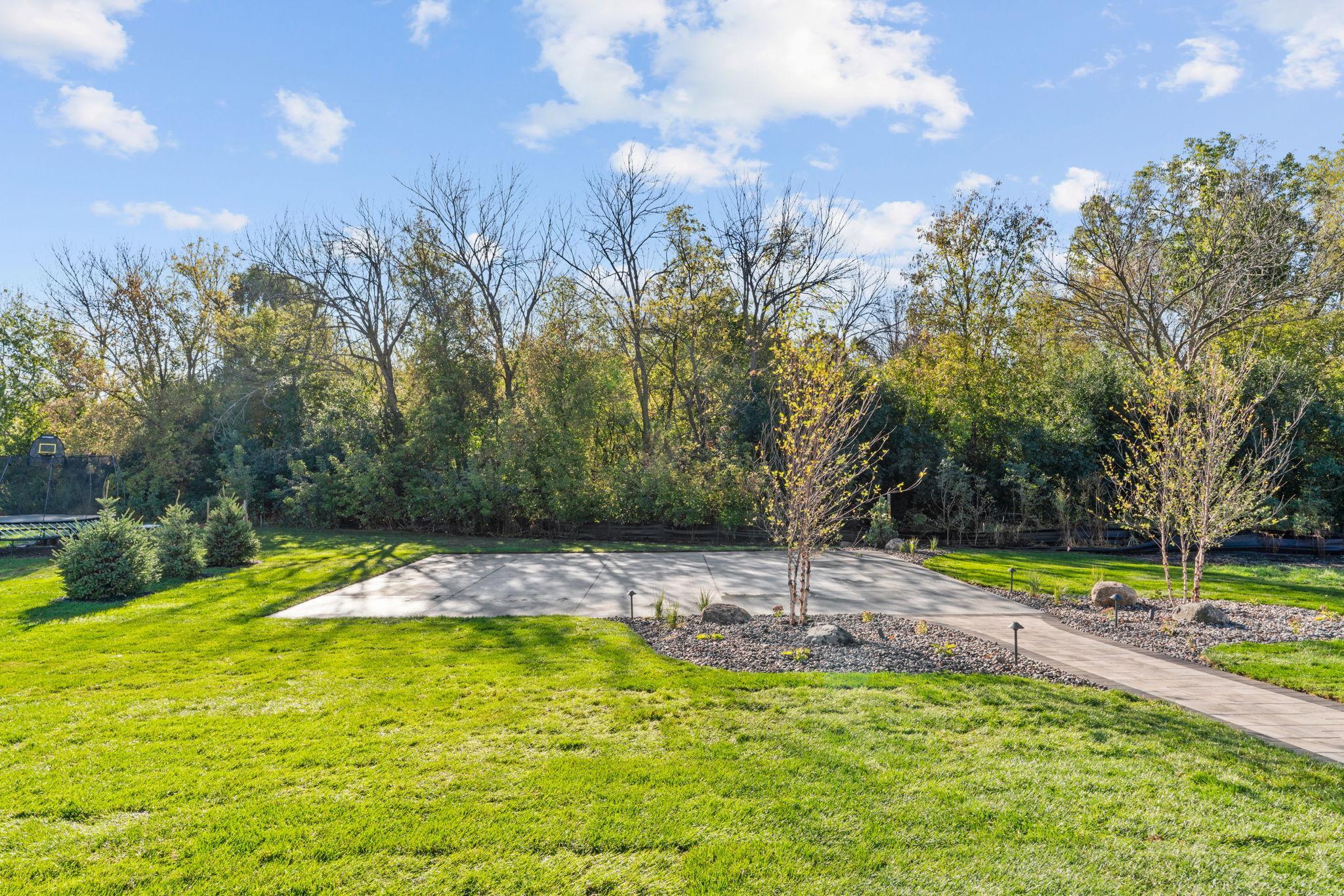 16530 64th Place North Maple Grove, MN 55311 - Photo 5 of 96 Gallery Image 5