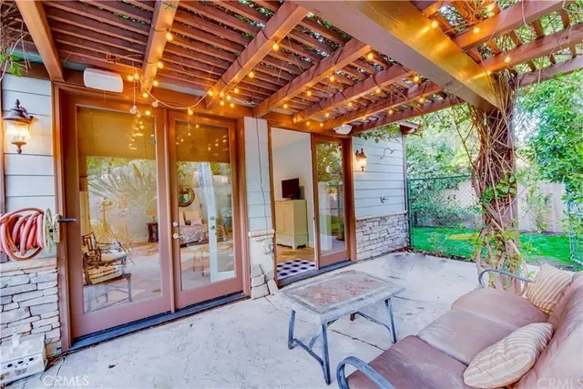 $24,950 | 5230 Quakertown Avenue, Woodland Hills, CA 91364