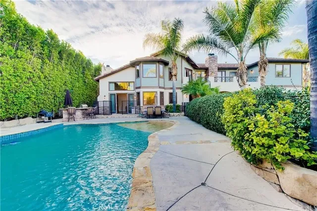 $24,950 | 5230 Quakertown Avenue, Woodland Hills, CA 91364