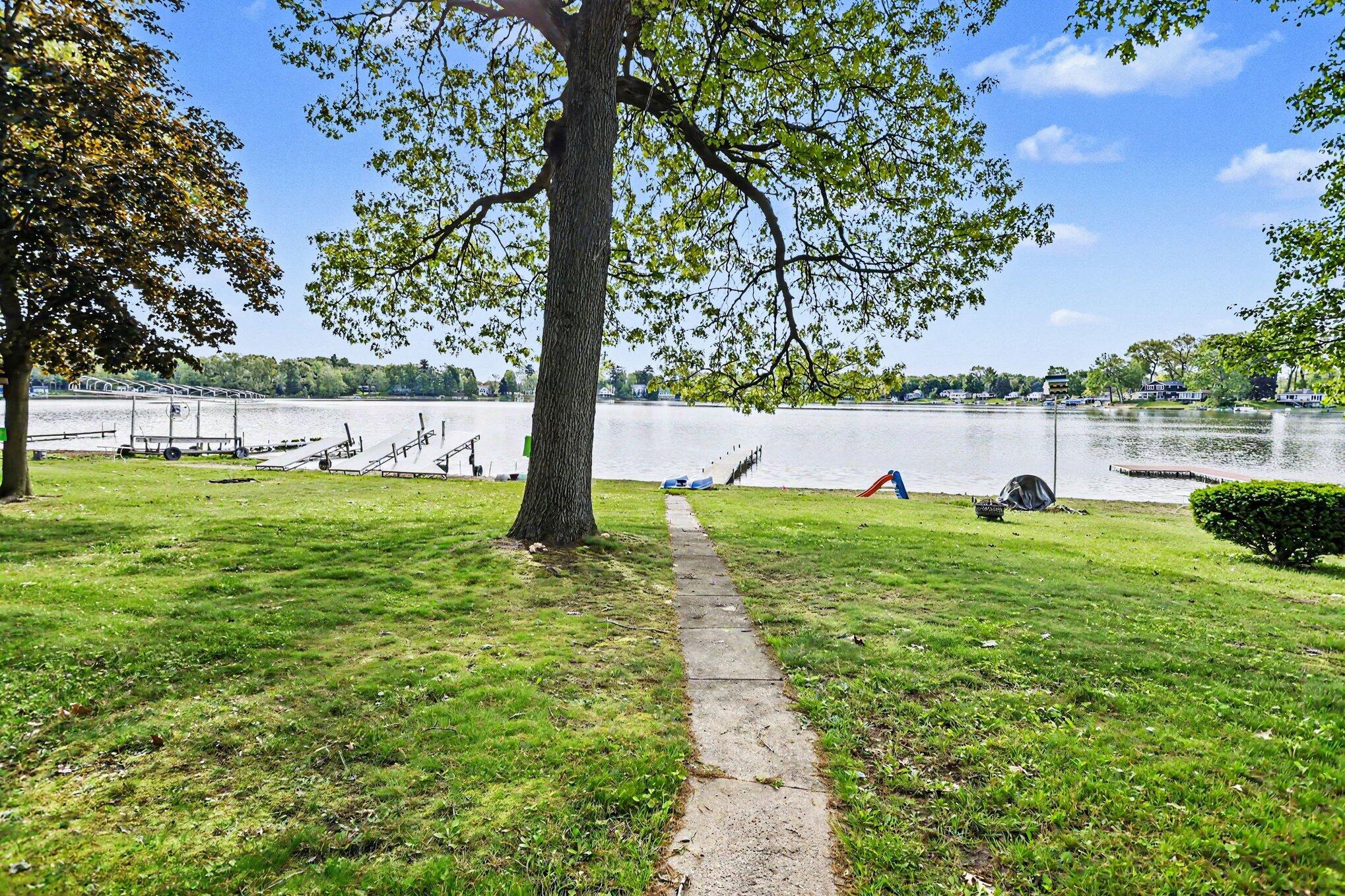 60779 West Oak Drive Decatur, MI 49045 - Photo 26 of 31 LAKESIDE YARD