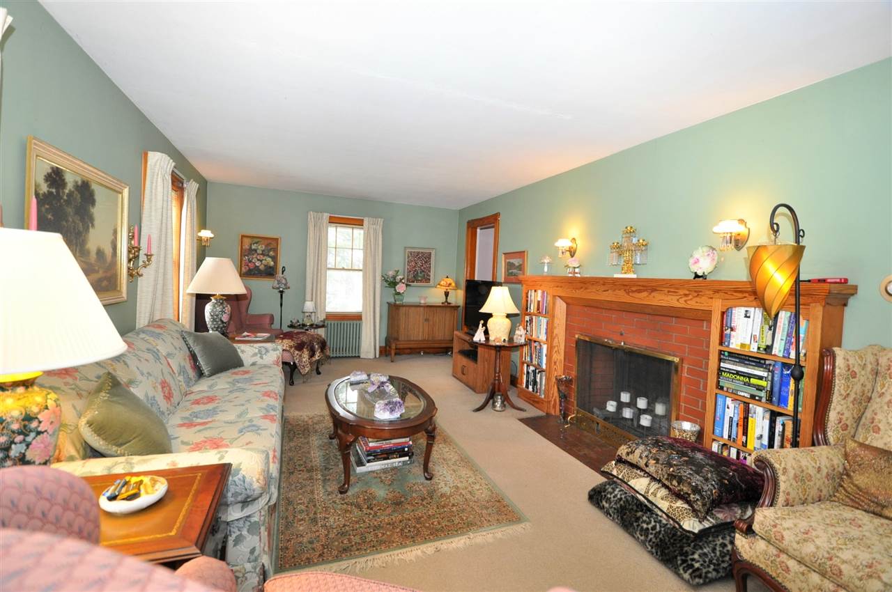 123 Mammoth Road Manchester, NH 03109 - Photo 2 of 12 Gallery Image 2
