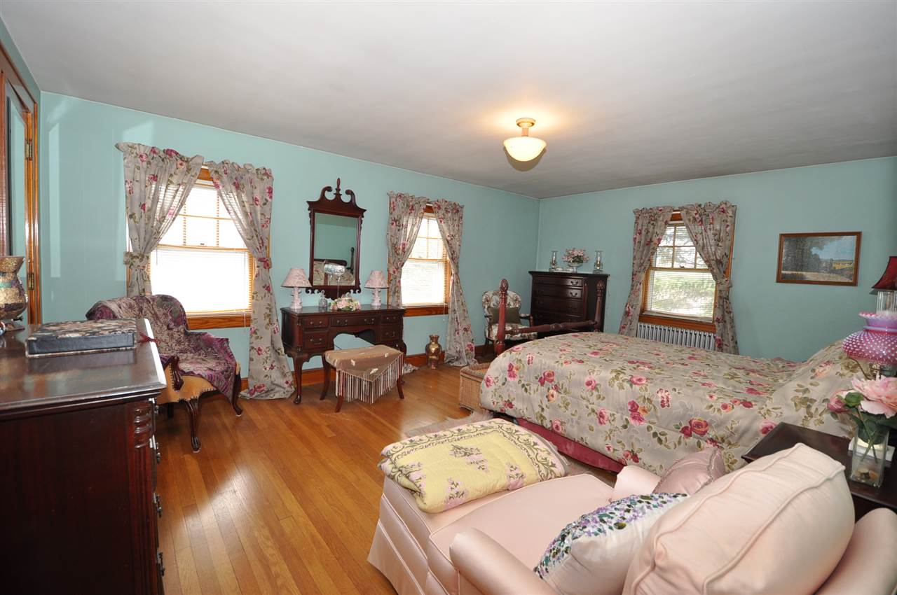 123 Mammoth Road Manchester, NH 03109 - Photo 7 of 12 Gallery Image 7