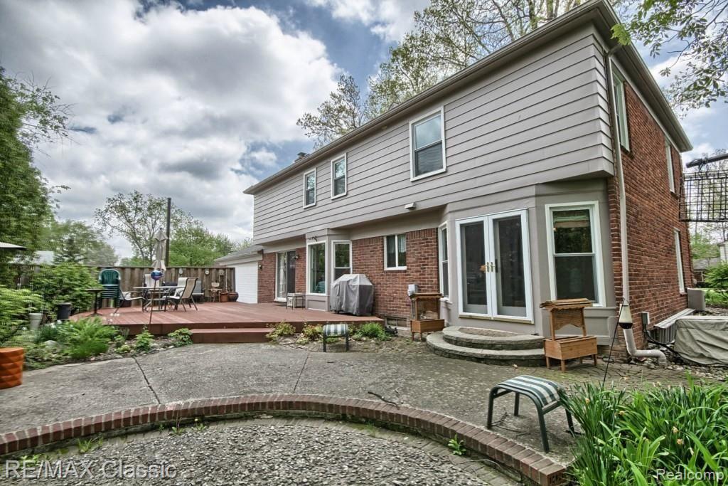 4424 Patrick Road West Bloomfield, MI 48322 - Photo 22 of 28 Rear.jpg