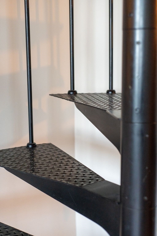 50 Rantoul Street, Unit 509 Beverly, MA 01915 - Photo 11 of 39