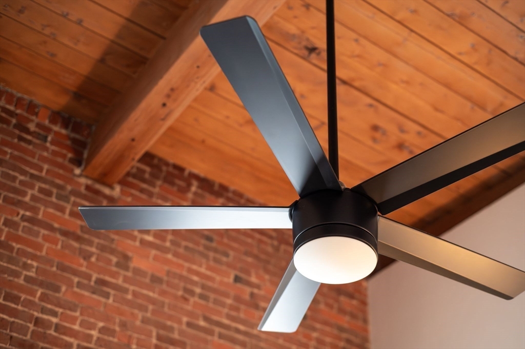 50 Rantoul Street, Unit 509 Beverly, MA 01915 - Photo 20 of 39