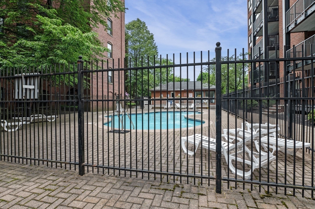 50 Rantoul Street, Unit 509 Beverly, MA 01915 - Photo 35 of 39