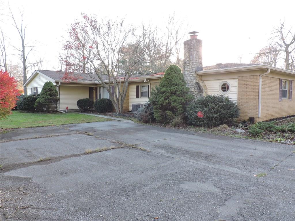 7746 Pershing Road Indianapolis, IN 46268 - Photo 2 of 35 Gallery Image 2