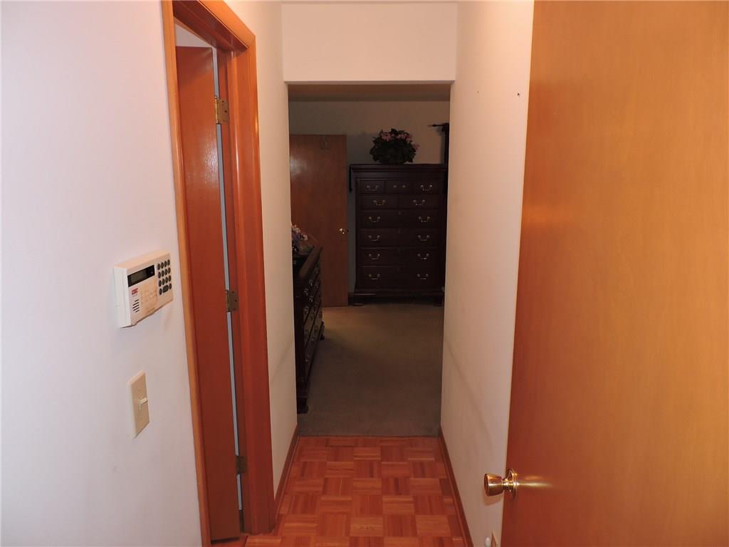 7746 Pershing Road Indianapolis, IN 46268 - Photo 15 of 35 Gallery Image 15