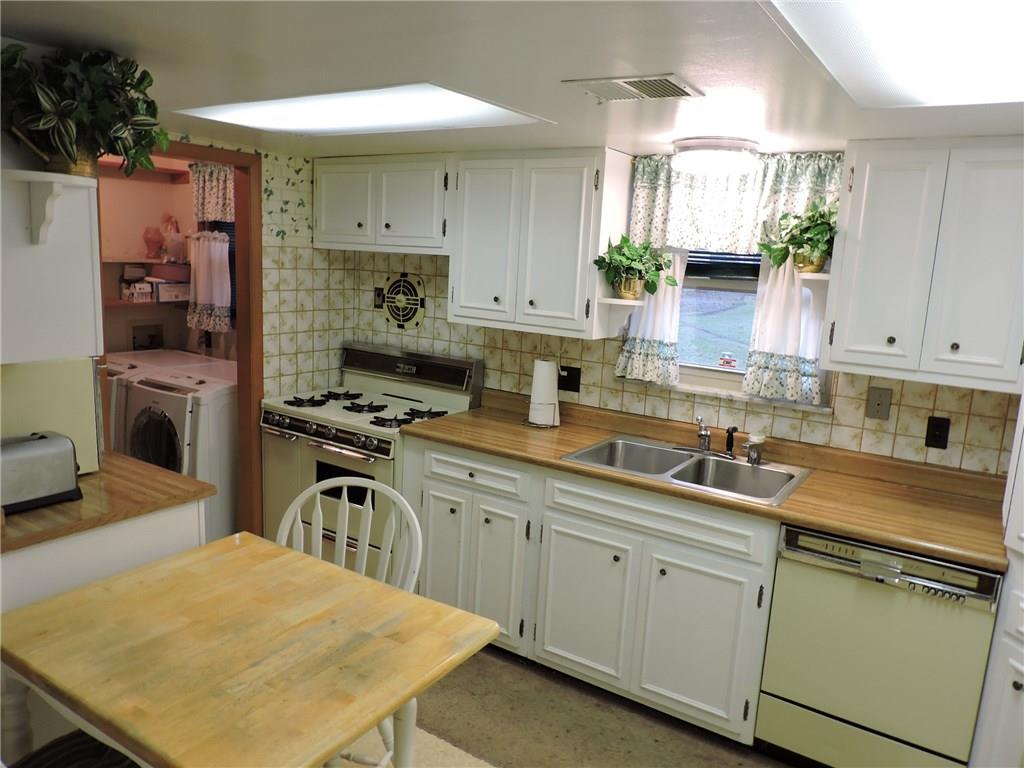 7746 Pershing Road Indianapolis, IN 46268 - Photo 23 of 35 Gallery Image 23