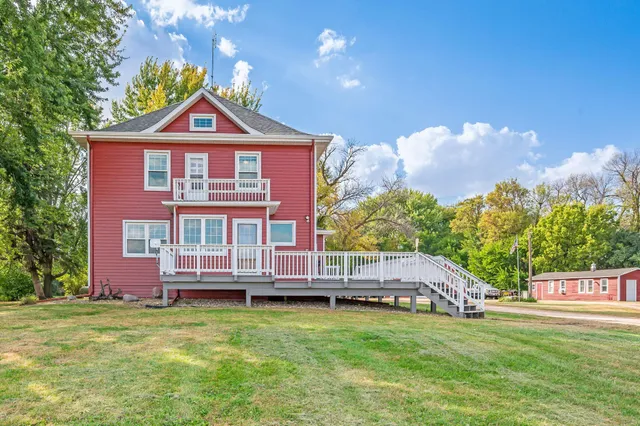 $379,000 | 43637 Highway 15, Truman, MN 56088