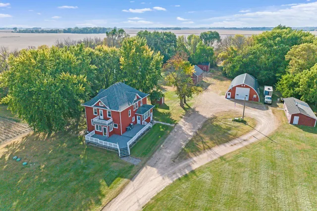 $379,000 | 43637 Highway 15, Truman, MN 56088