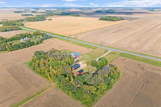 $379,000 | 43637 Highway 15, Truman, MN 56088
