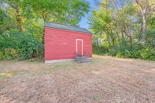 $379,000 | 43637 Highway 15, Truman, MN 56088