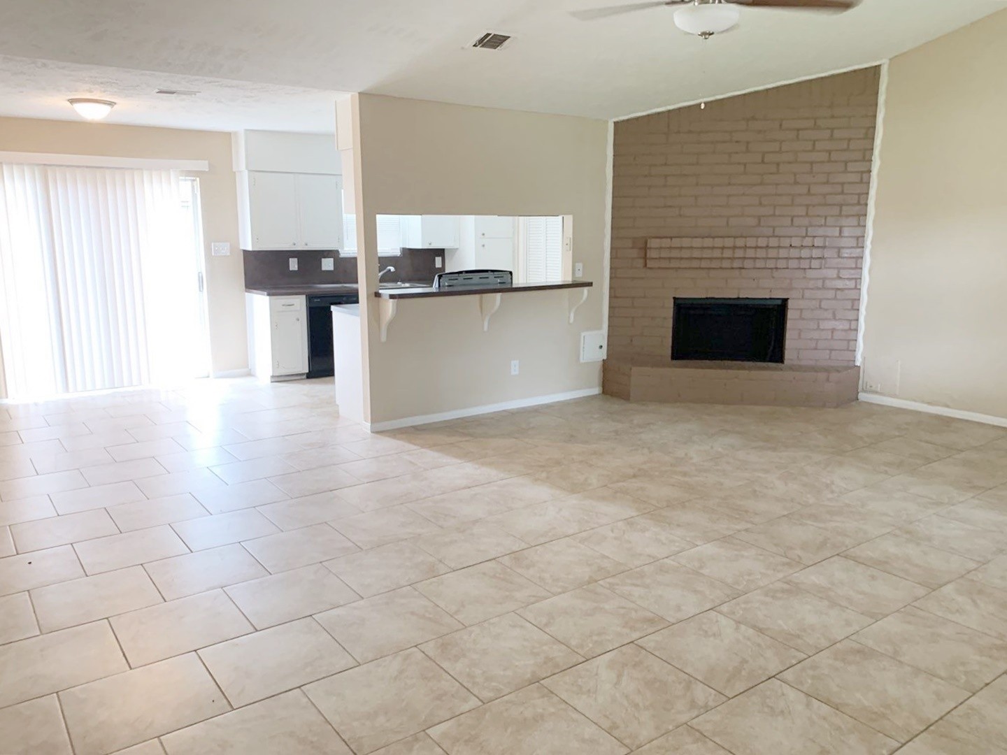 2334 Marble Falls Drive Spring, TX 77373 - Photo 4 of 17