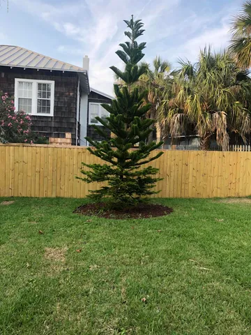 $4,805 | 240 Hopkins Street, Neptune Beach, FL 32266