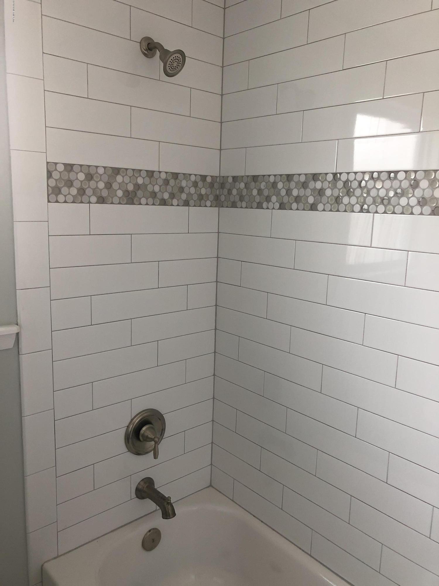 240 Hopkins Street Neptune Beach, FL 32266 - Photo 17 of 26 IMG_2507