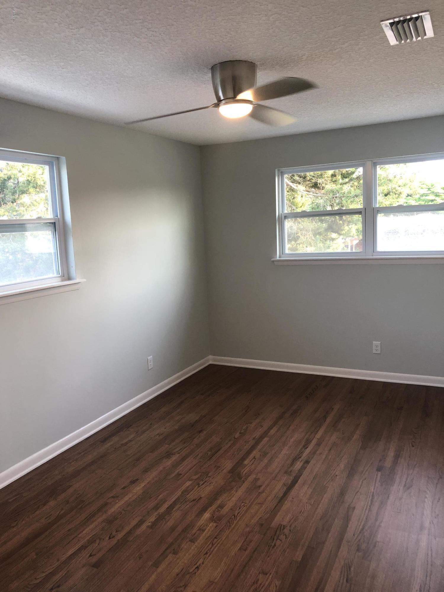 240 Hopkins Street Neptune Beach, FL 32266 - Photo 20 of 26 IMG_2510