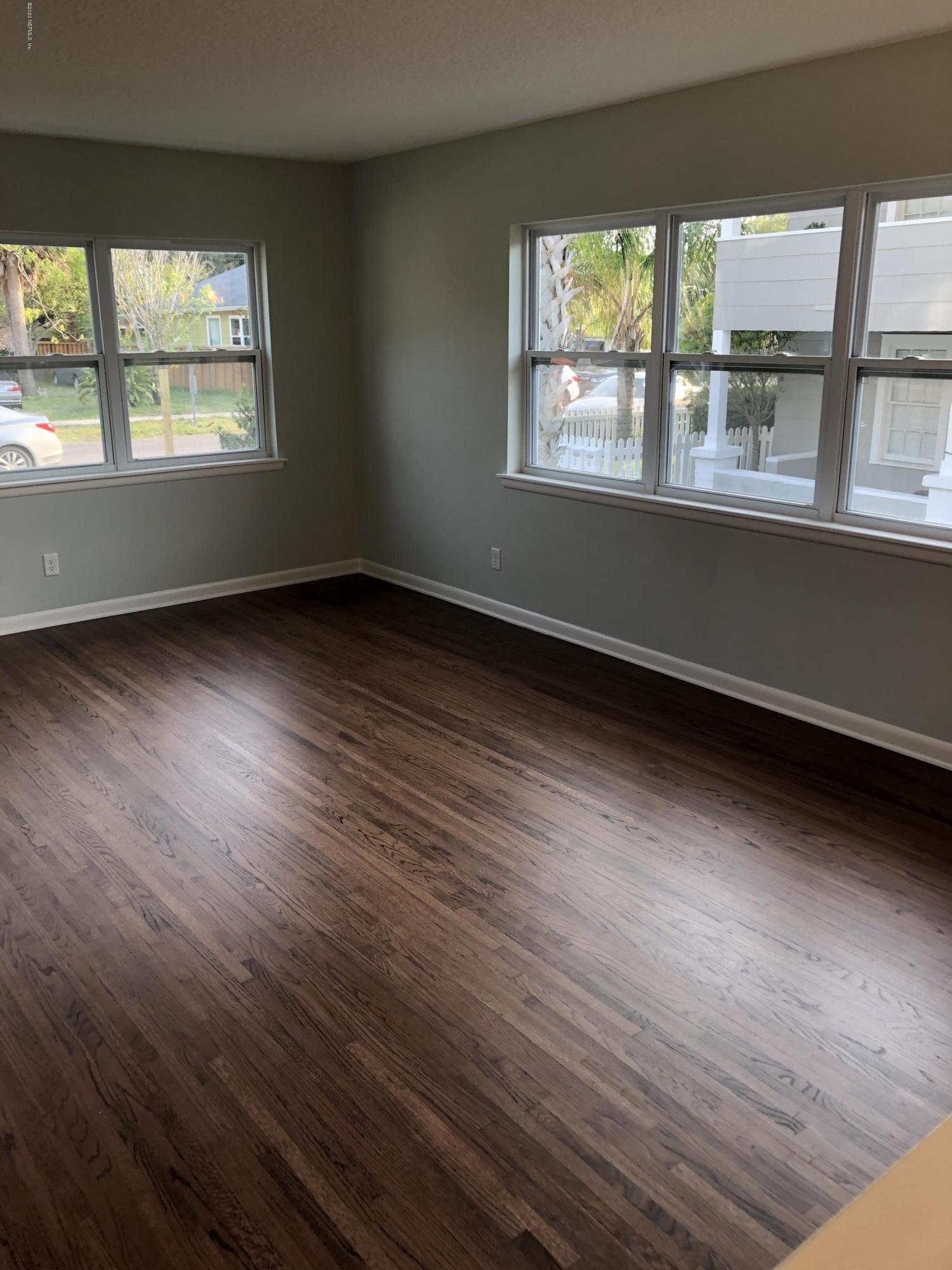 240 Hopkins Street Neptune Beach, FL 32266 - Photo 5 of 26 IMG_2487