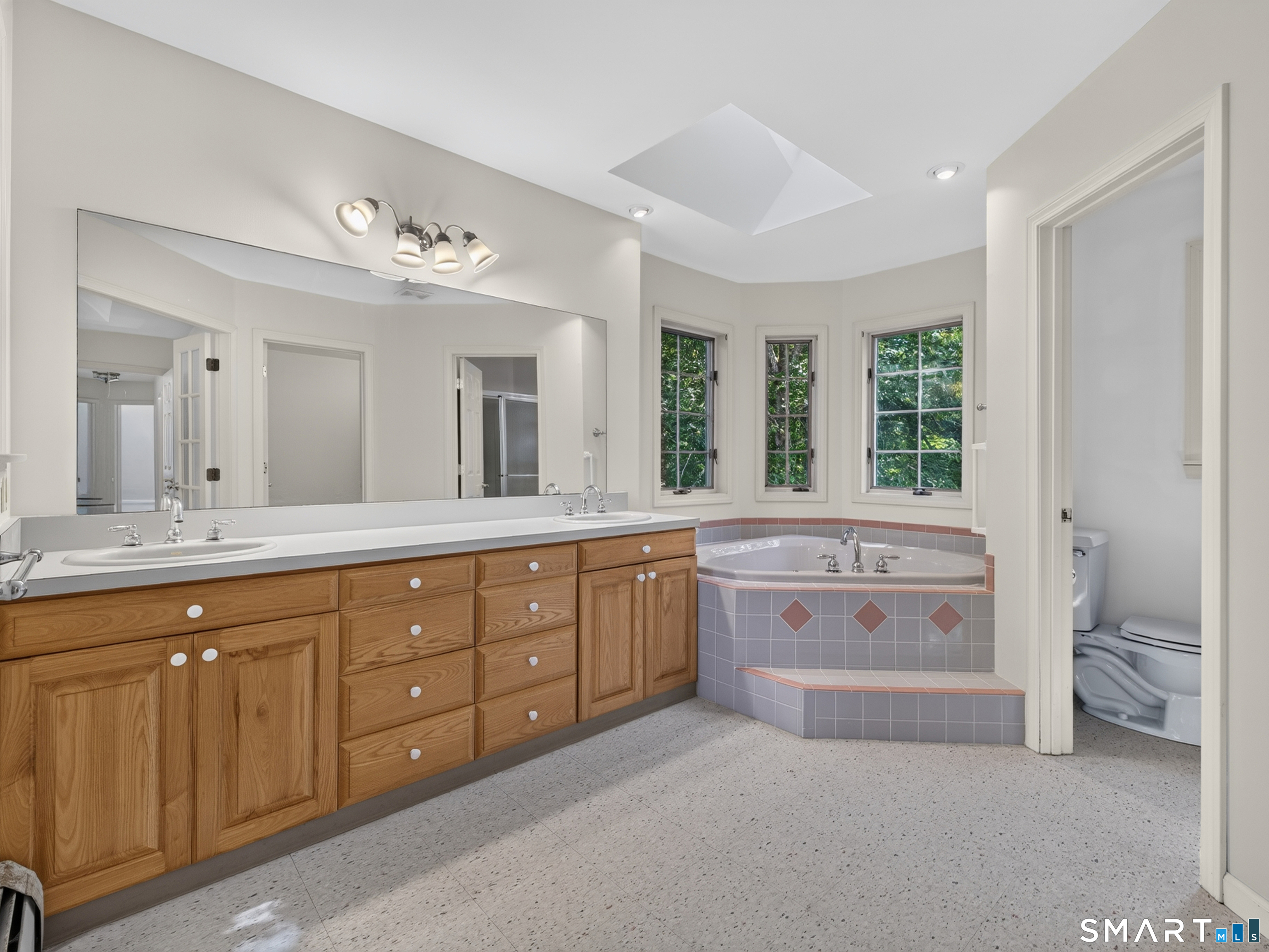 9 Spinnaker Road Waterford, CT 06385 - Photo 26 of 40 Gallery Image 26