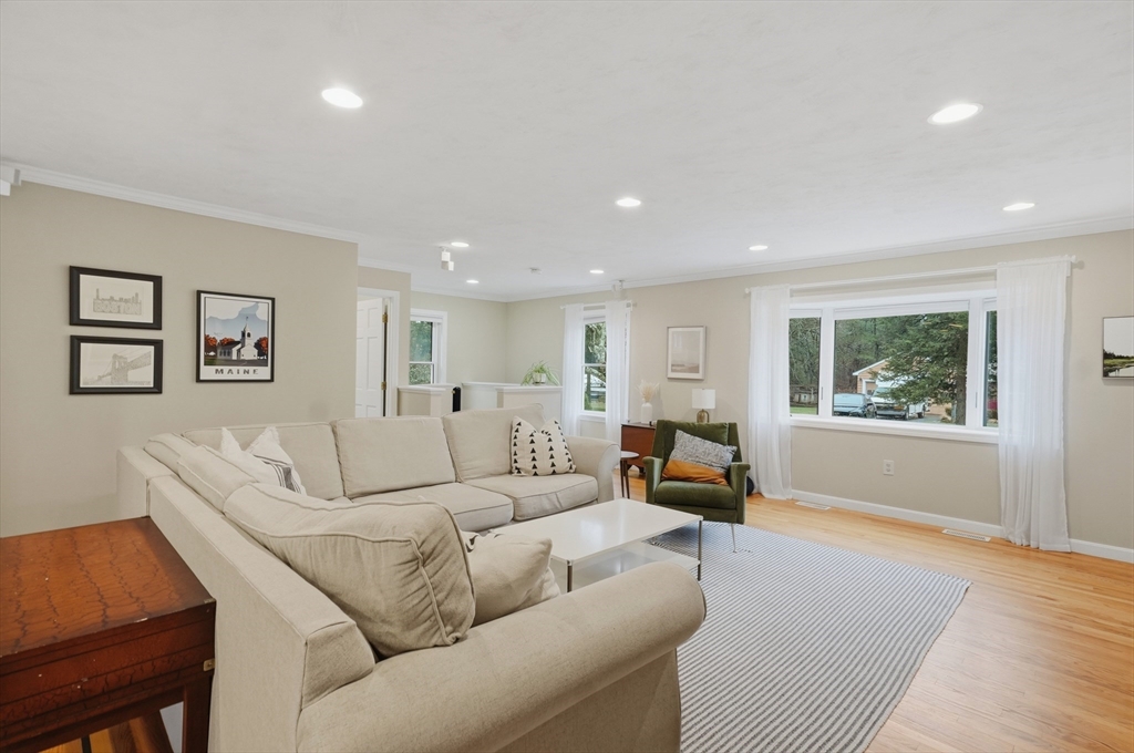 2 North Street Topsfield, MA 01983 - Photo 13 of 42