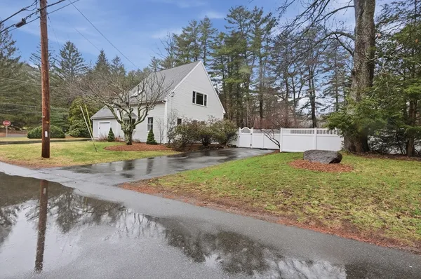 $849,900 | 2 North Street, Topsfield, MA 01983