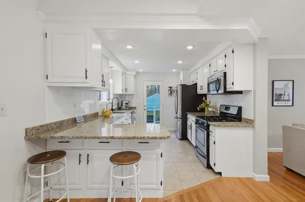 $849,900 | 2 North Street, Topsfield, MA 01983