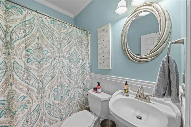 $925,000 | 2604 Northstream Court, Haw River, NC 27258