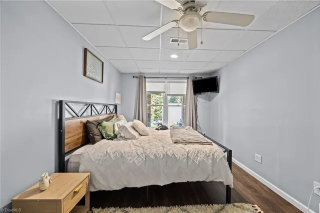 $925,000 | 2604 Northstream Court, Haw River, NC 27258