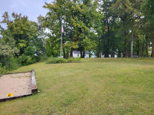 $1,000,000 | 13505 485th Avenue, Parkers Prairie, MN 56361