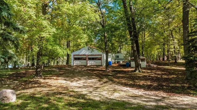 $1,000,000 | 13505 485th Avenue, Parkers Prairie, MN 56361