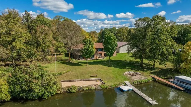 $1,000,000 | 13505 485th Avenue, Parkers Prairie, MN 56361