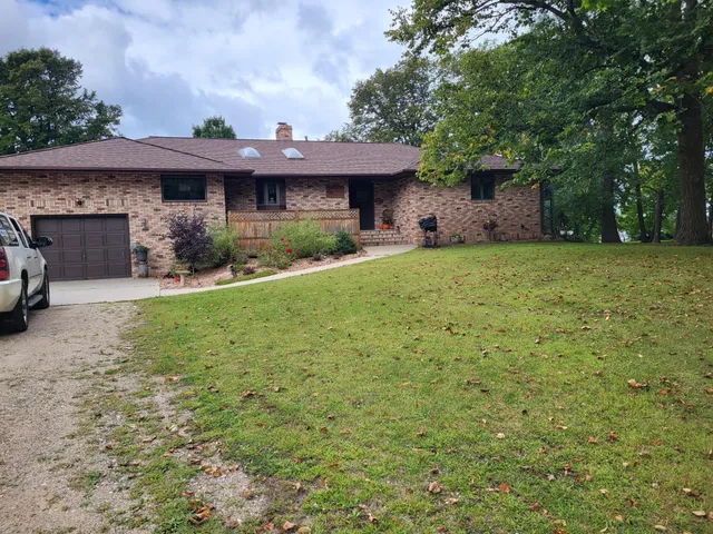 $1,000,000 | 13505 485th Avenue, Parkers Prairie, MN 56361