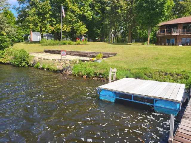 $1,000,000 | 13505 485th Avenue, Parkers Prairie, MN 56361