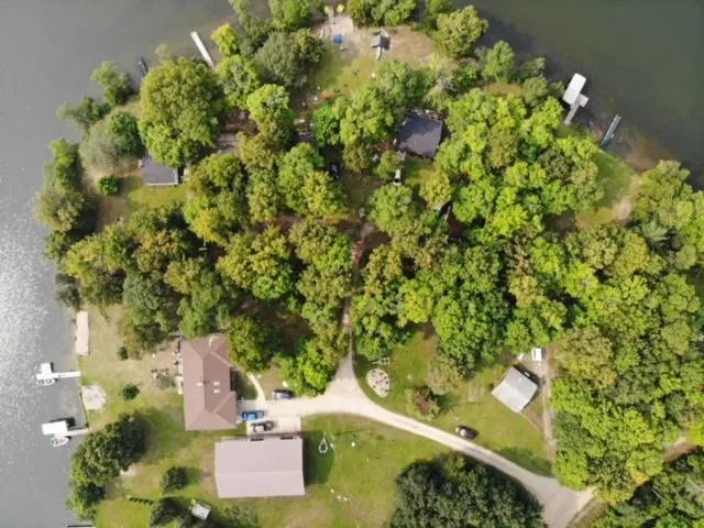 $1,000,000 | 13505 485th Avenue, Parkers Prairie, MN 56361