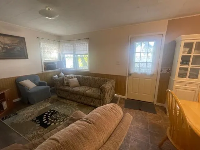 $1,000,000 | 13505 485th Avenue, Parkers Prairie, MN 56361